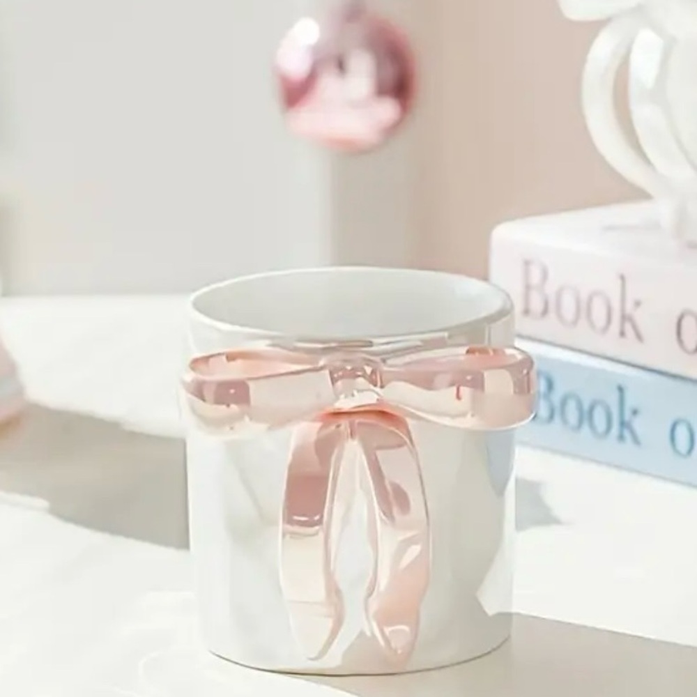 Pink Bow Ceramic set of 2 Cups. - Picture 3 of 7